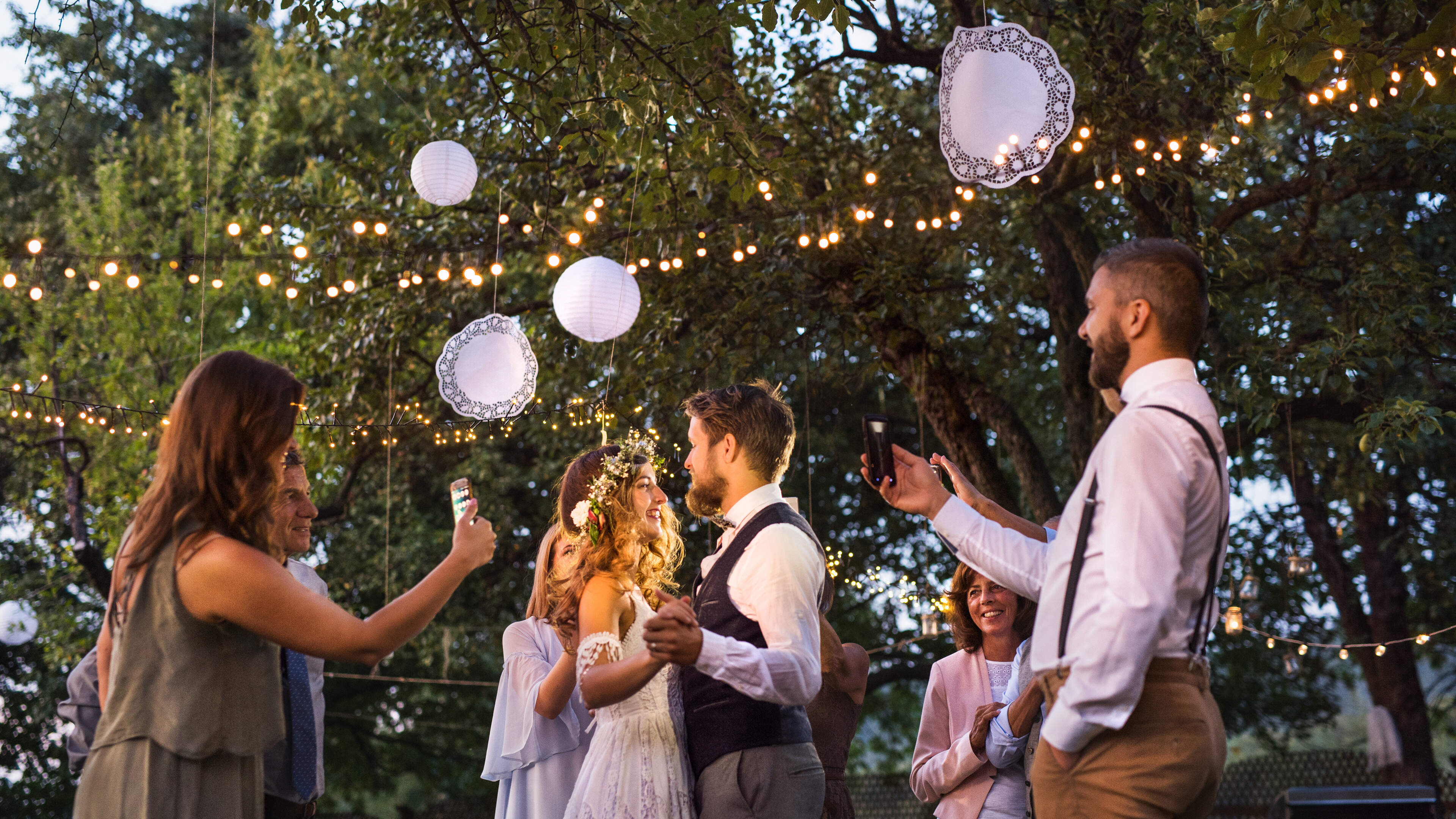 Beurs Trouw & Trends brengt leveranciers voor droomhuwelijk samen in Mechels hotel Van der Valk